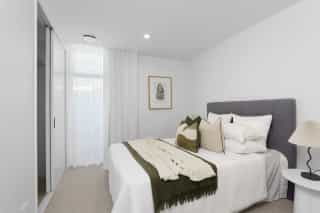 Sleek Modern Elegance - Image 21