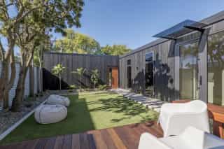 Sleek Modern Elegance - Image 24