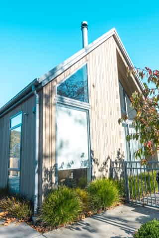 Modern eco family home - Image 9